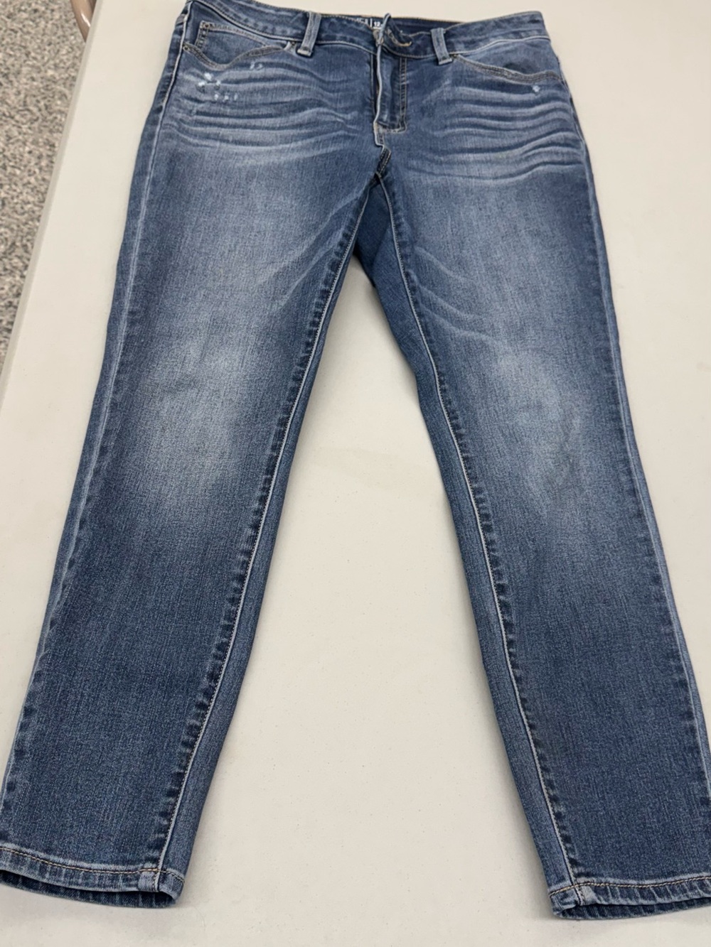 Time and Tru Blue High Rise Skinny Mom Jeans with Destress Denim Fading 12 pet